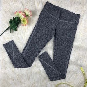 • Victoria's Secret yoga leggings • workout pants